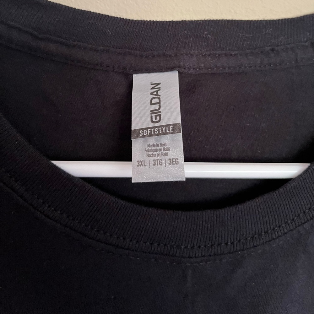 Black Graphic Men's T-Shirt - Picture 3 of 5
